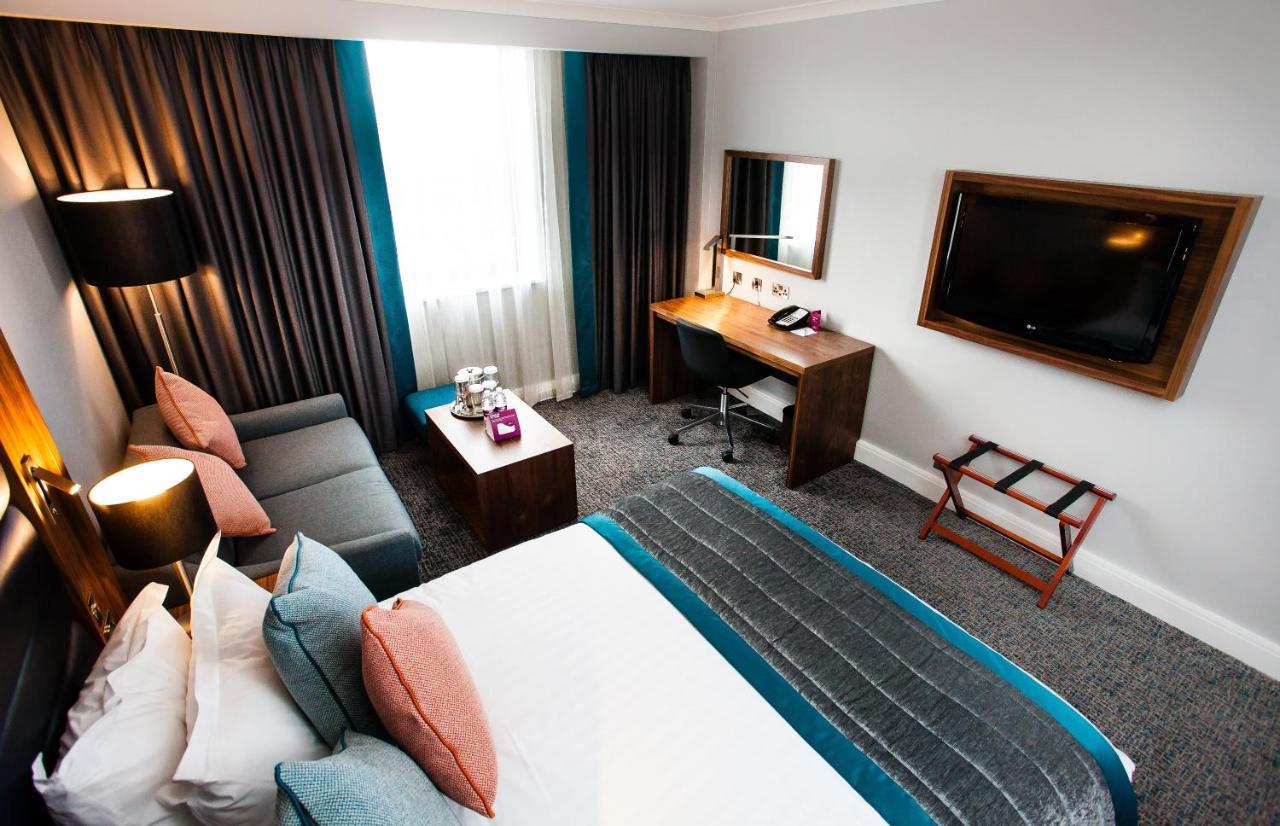 Crowne Plaza Leeds By Ihg Hotel Room photo